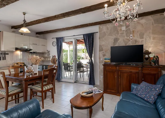 South Estate بيت للعطل Čilipi