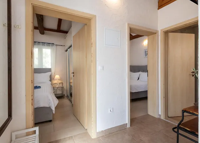 South Estate * Čilipi