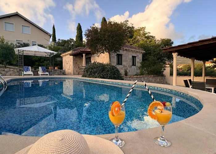 بيت للعطل South Estate Čilipi